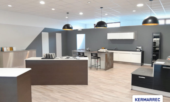 location Local d'activité 250.00 m²