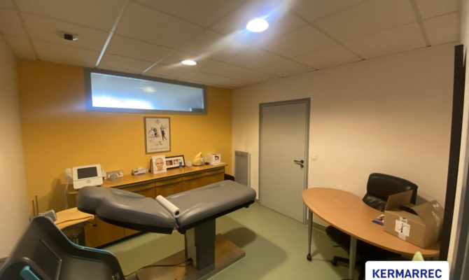 achat Bureaux 111.00 m²