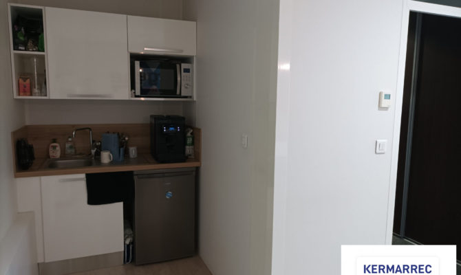 achat Bureaux 148.00 m²