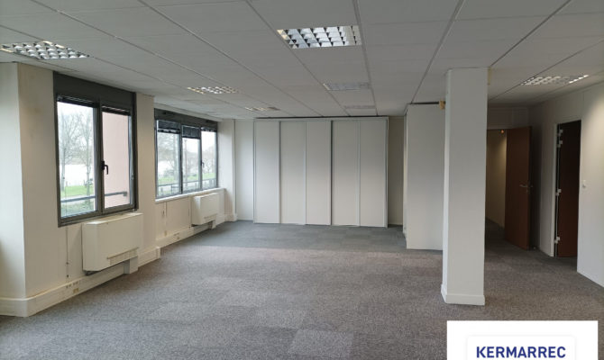 achat Bureaux 178.00 m²
