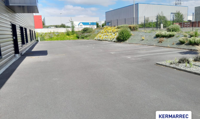 achat Local d'activité 1080.00 m²