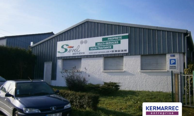 location Local d'activité 370.00 m²