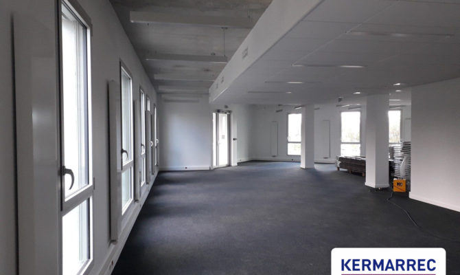 location Bureaux 3235.00 m²