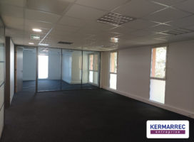 location Bureaux 350.00 m² Nantes 44