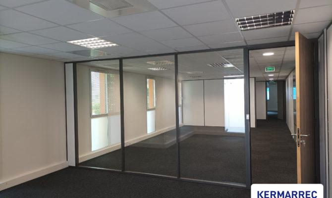 location Bureaux 350.00 m²