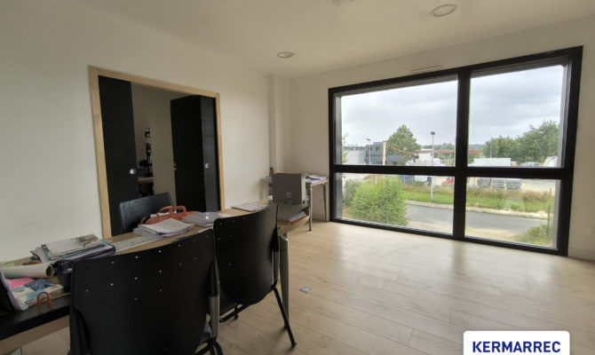 achat Bureaux 587.00 m²