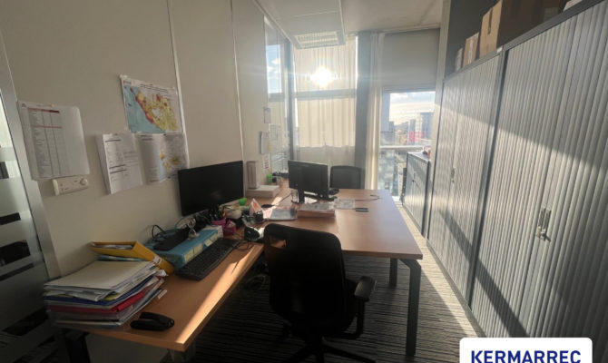 location Bureaux 416.00 m²