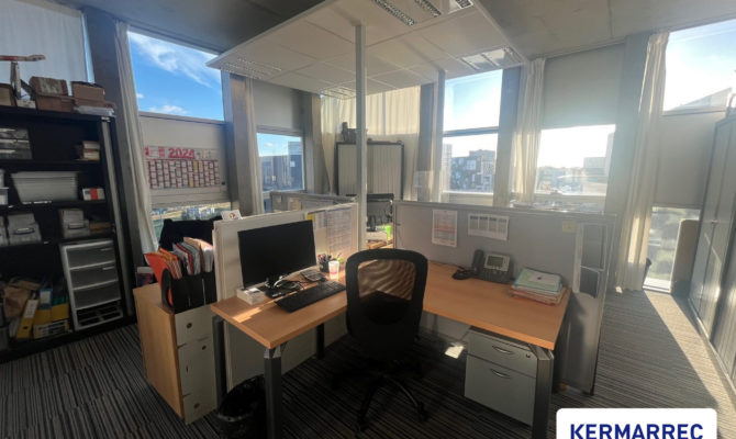 location Bureaux 416.00 m²