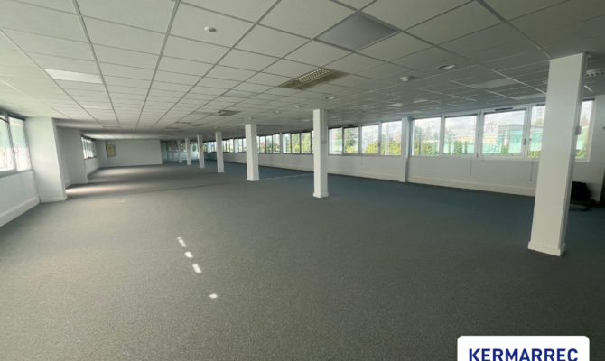 location Bureaux 766.00 m²