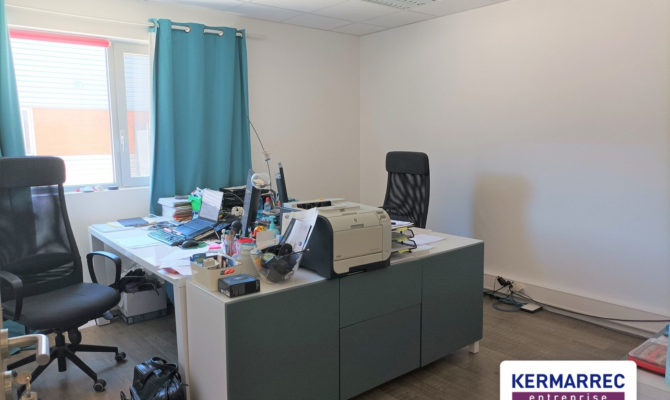 achat Bureaux 225.00 m²