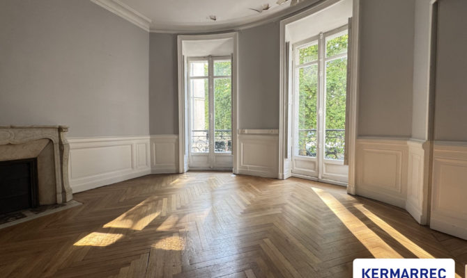 achat Bureaux 147.00 m²