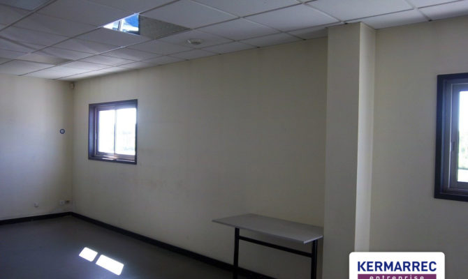 location Local d'activité 470.00 m²