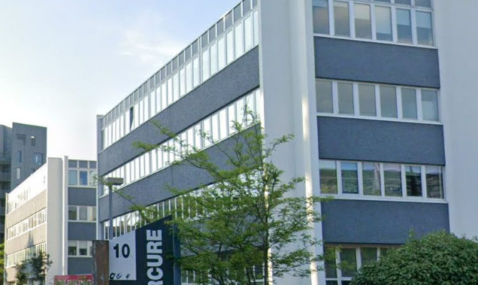 location Bureaux 484.00 m²