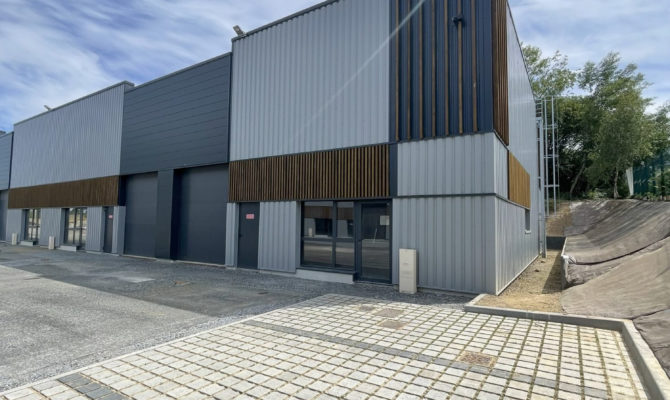 achat Local d'activité 286.00 m²