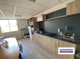 location Bureaux 296.00 m² Chantepie 35