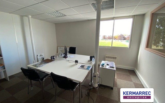 location Bureaux 296.00 m²