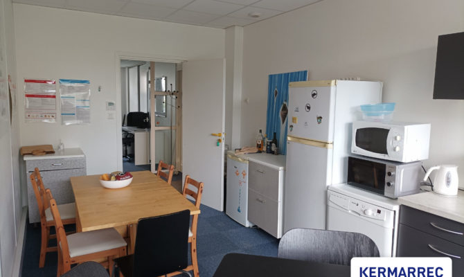 location Bureaux 179.00 m²