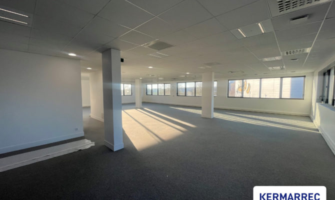 achat Bureaux 217.35 m²