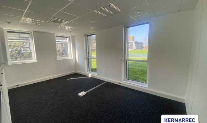 location Bureaux 270.00 m²