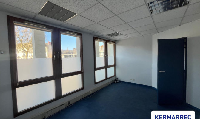 location Bureaux 258.00 m²