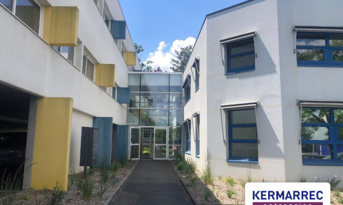 location Bureaux 250.00 m²