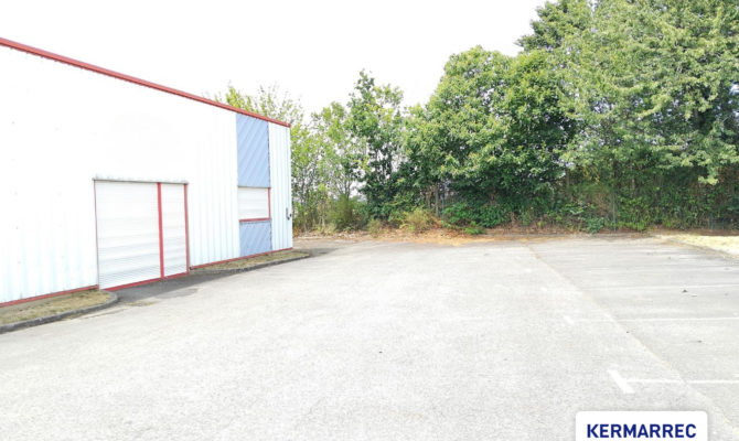 location Local d'activité 630.00 m²