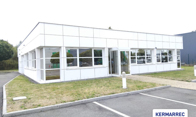 location Local d'activité 285.00 m²