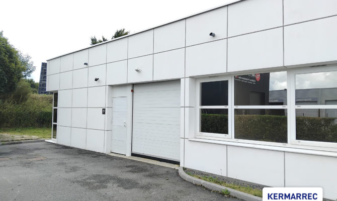 location Local d'activité 285.00 m²