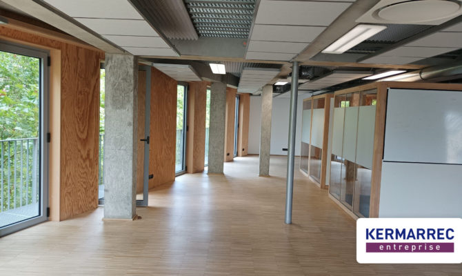 location Bureaux 300.00 m²