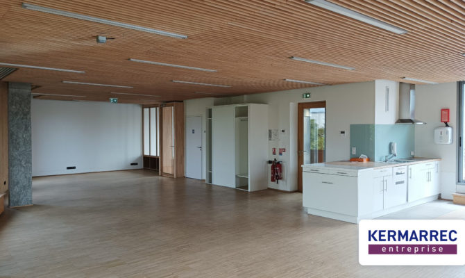 location Bureaux 300.00 m²