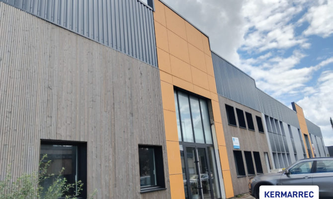 location Local d'activité 1100.00 m²