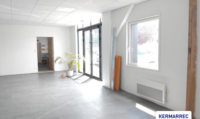 location Local d'activité 1100.00 m²