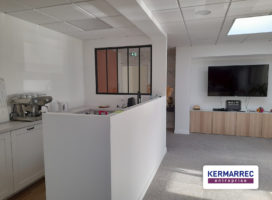 location Local d'activité 200.00 m² Saint-Gilles 35
