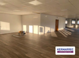 location Bureaux 225.00 m² La Chapelle-sur-Erdre 44