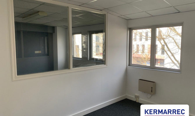 location Bureaux 70.00 m²
