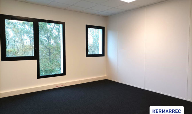 location Bureaux 153.00 m²
