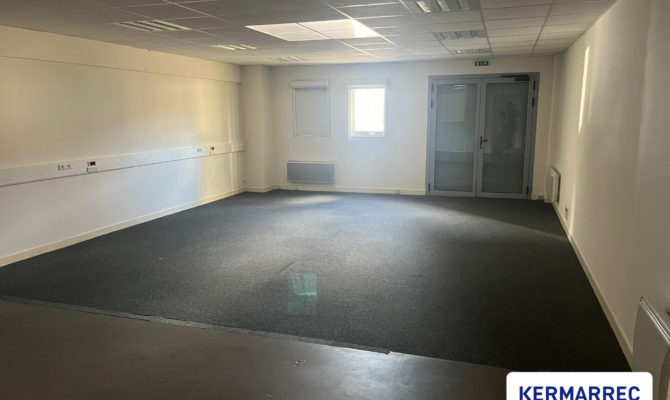 location Bureaux 223.00 m²