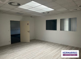 location Bureaux 223.00 m² Saint-Herblain 44