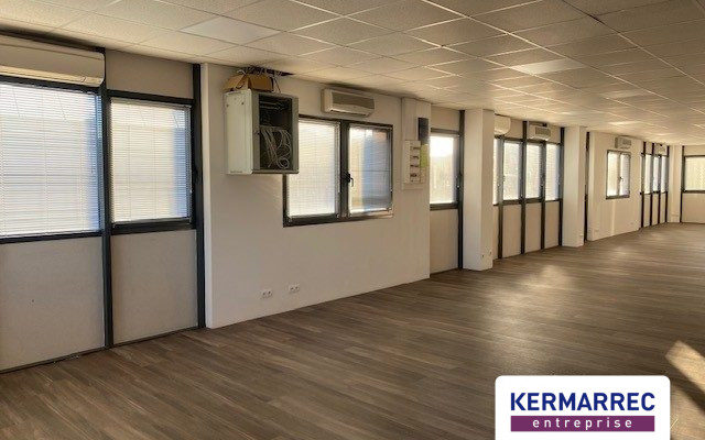 achat Bureaux 210.00 m²