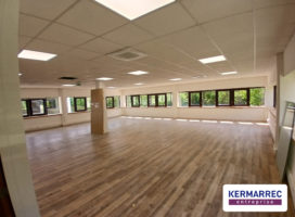 location Bureaux 179.84 m² Nantes 44