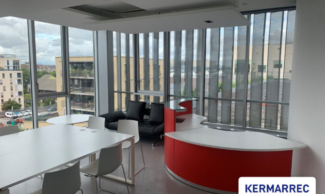 location Bureaux 380.00 m²