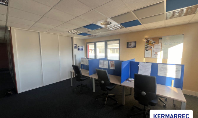 location Bureaux 100.00 m²