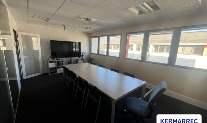 location Bureaux 100.00 m²