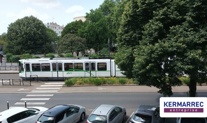 location Bureaux 111.00 m²