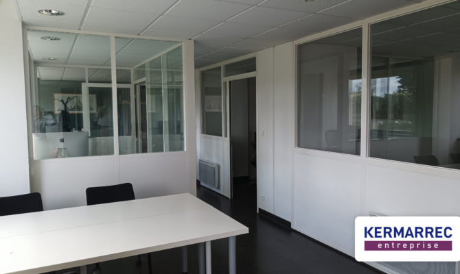 location Bureaux 117.00 m²