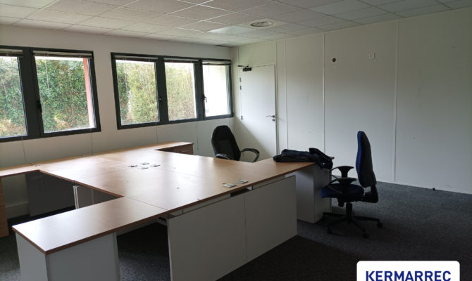 location Bureaux 421.00 m²