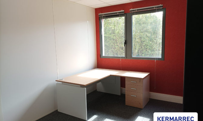 location Bureaux 210.00 m²
