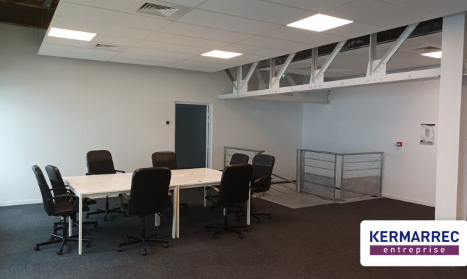 location Bureaux 180.00 m²
