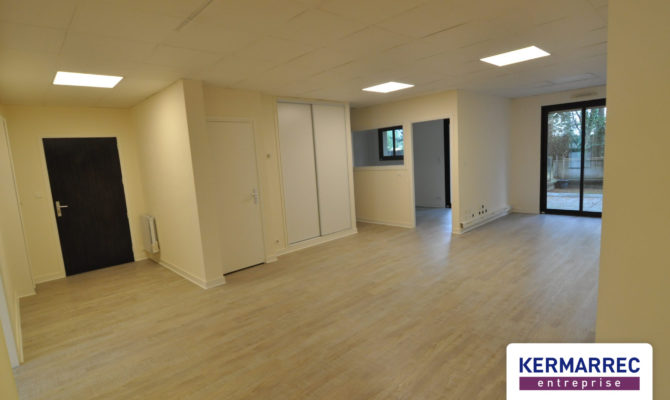 location Bureaux 142.00 m²