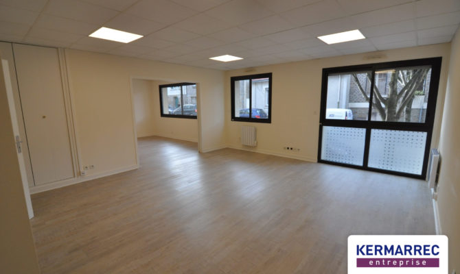 location Bureaux 142.00 m²
